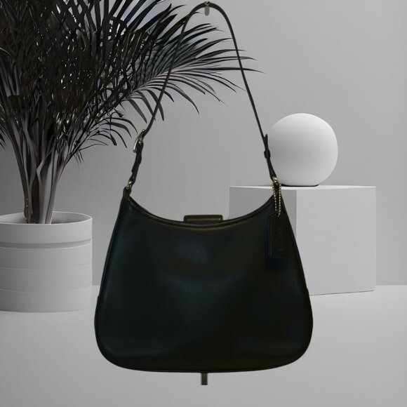 Coach Black Leather Handbag 01K-8319 – Timeless Heritage, Excellent Condition - Picture 2 of 5